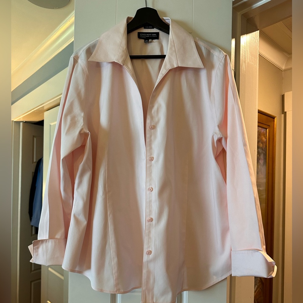 Jones New York no iron pale pink shirt